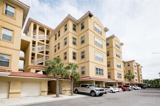 Building Photo - 636 Wells Ct