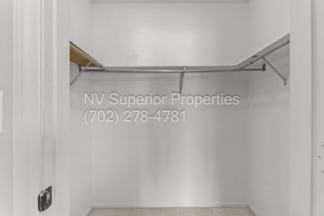Building Photo - 2900 Soda Creek Ln
