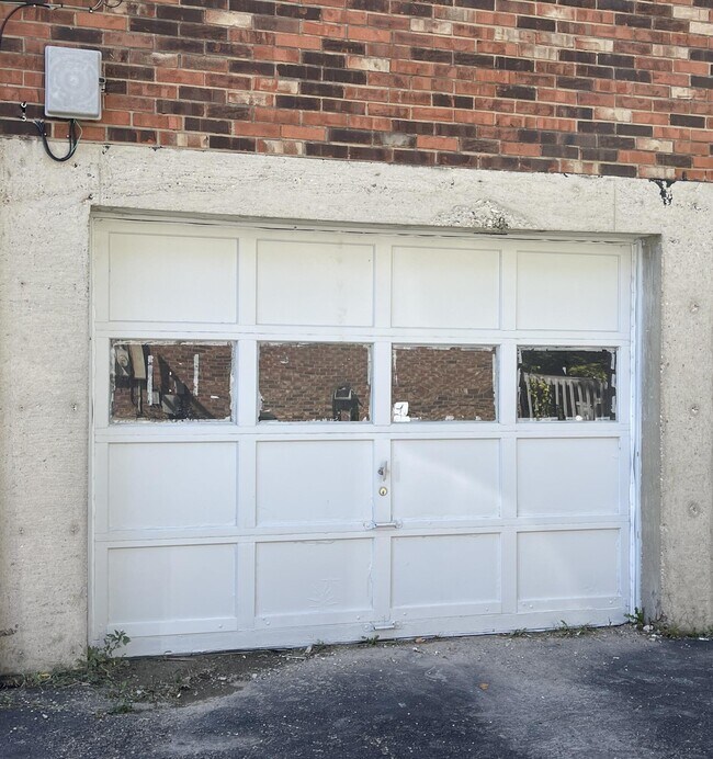 Building Photo - 3222 Woodward St