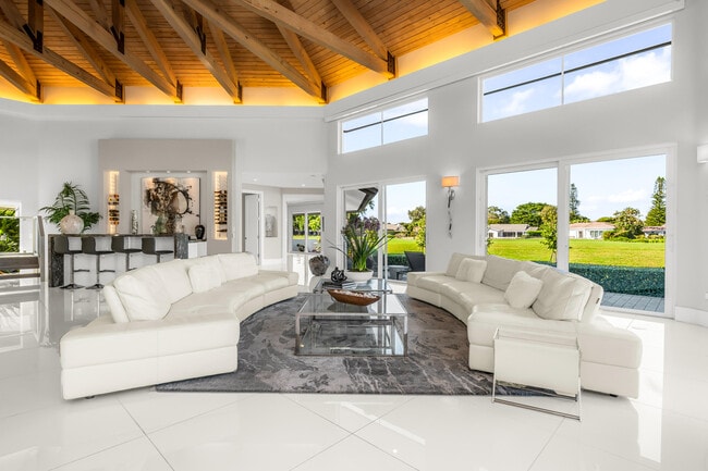 Building Photo - 3521 Glenwood Ct