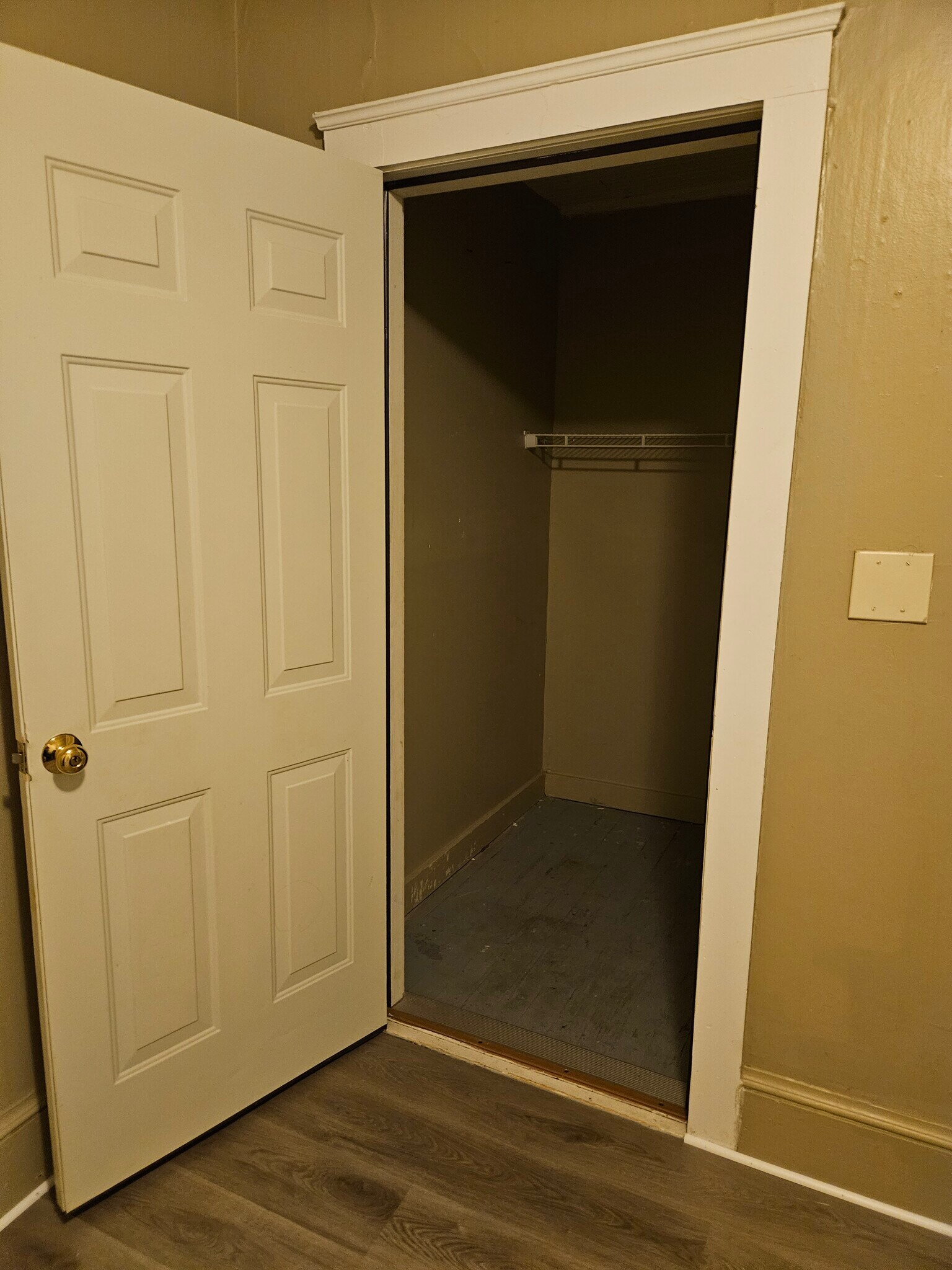 Building Photo - 3 King Ct