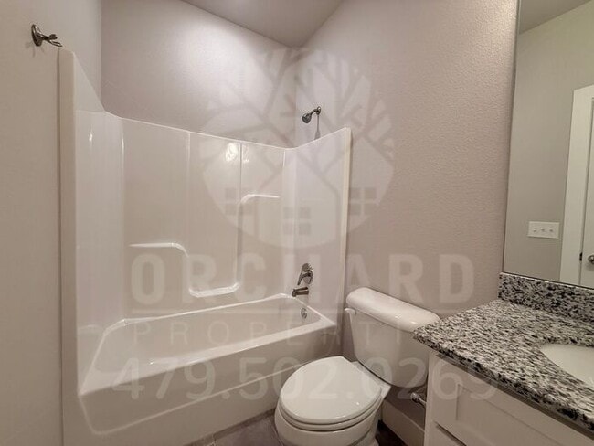 Building Photo - Single-Family Home- Stunning Applewood Plan