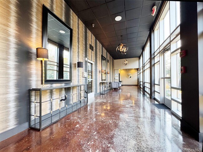 Building Photo - 30 Beekman St