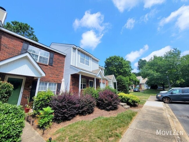 Building Photo - 3017 Summercroft Ln