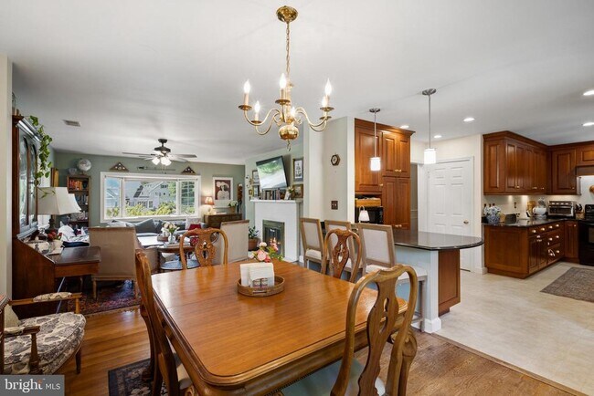 Building Photo - 5201 Brookeway Dr