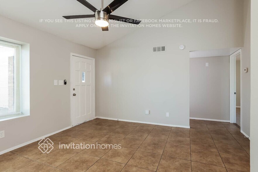 Building Photo - 5730 N 68th Ave