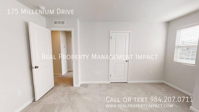 Building Photo - 175 Millennium Dr