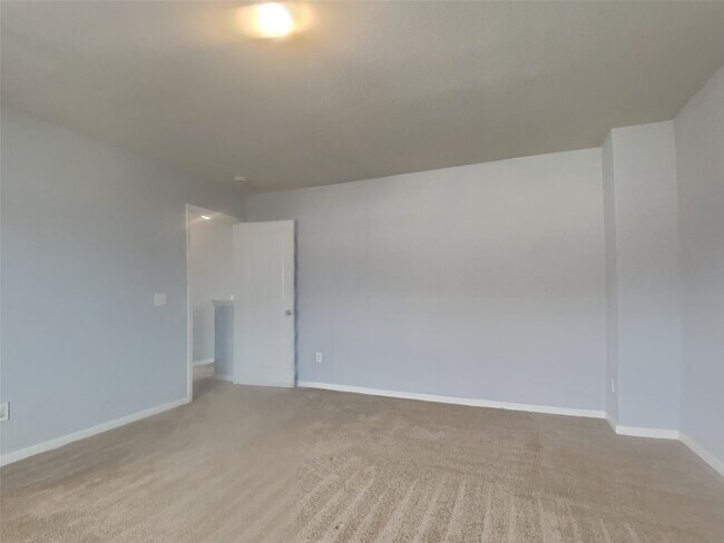 Building Photo - 1811 Artem Ct