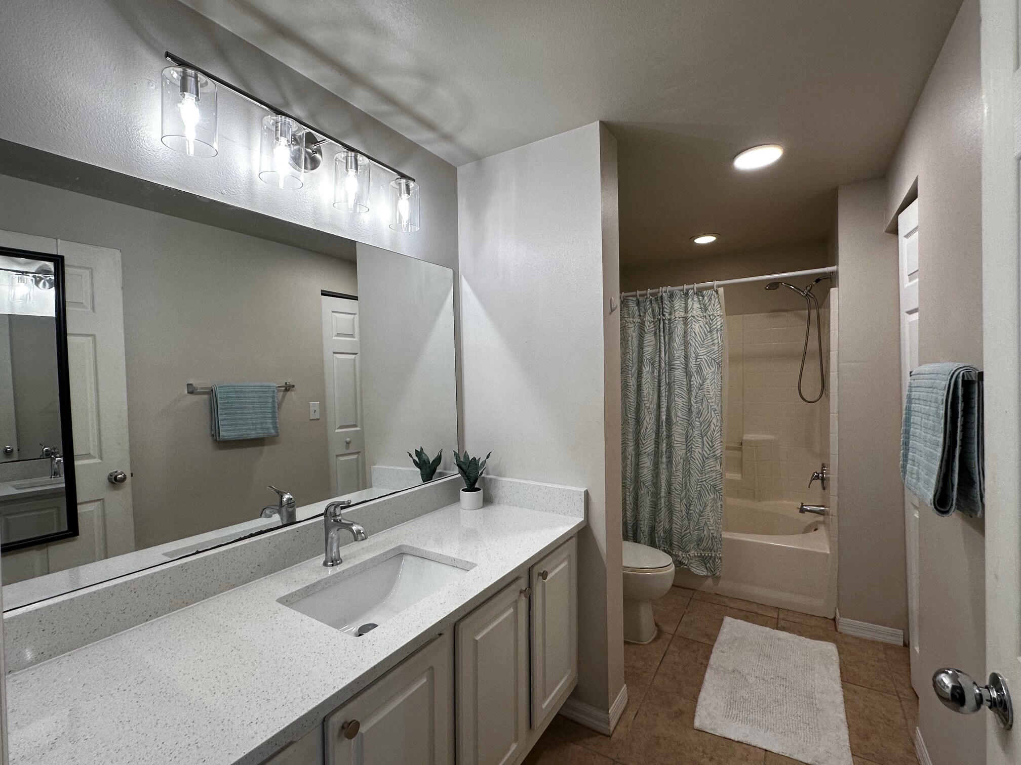 Building Photo - 5551 Bentgrass Dr