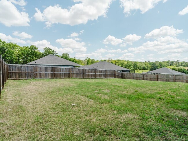 Building Photo - 6903 SW Whitmarsh Rd