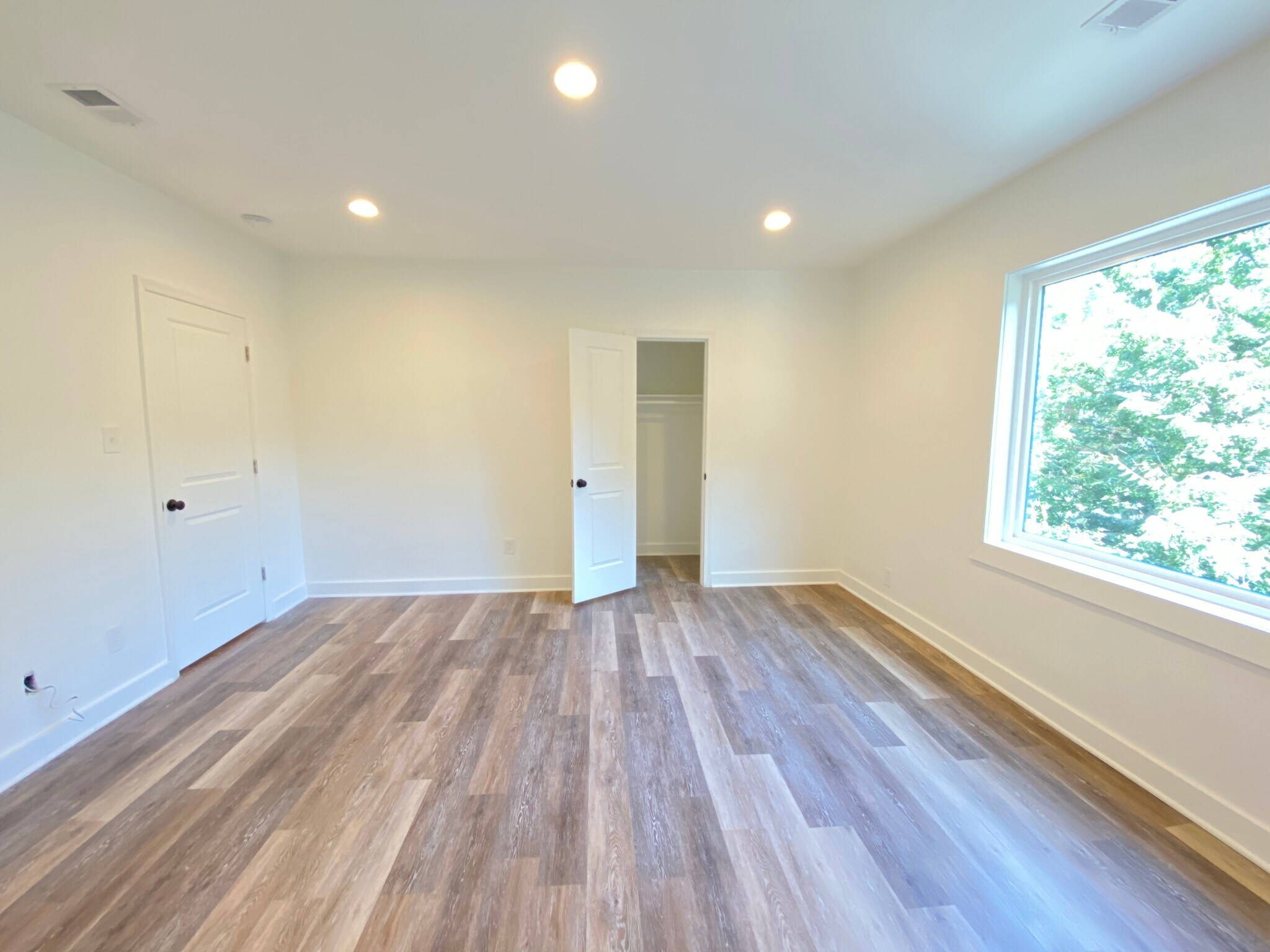 Building Photo - 1314 Orren St NE