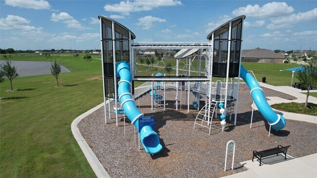 Building Photo - 3418 Spanish Oak Ln