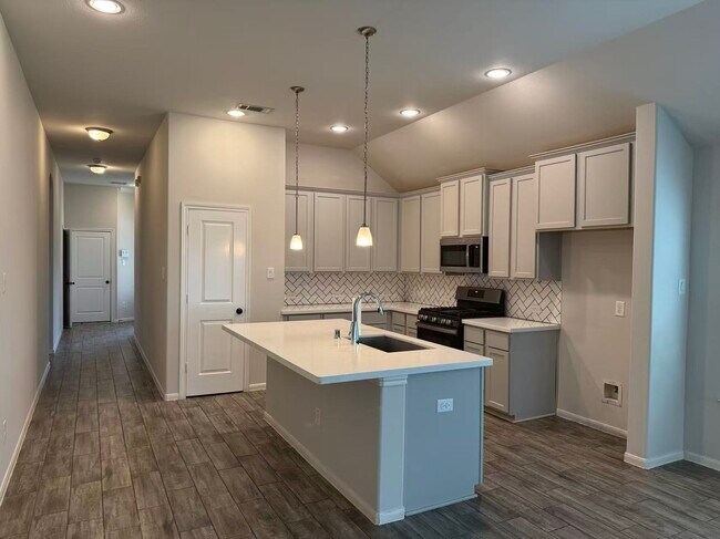 Building Photo - 17330 Tidewater Cypress Trl