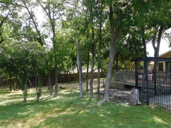 Building Photo - 1006 Porpoise St
