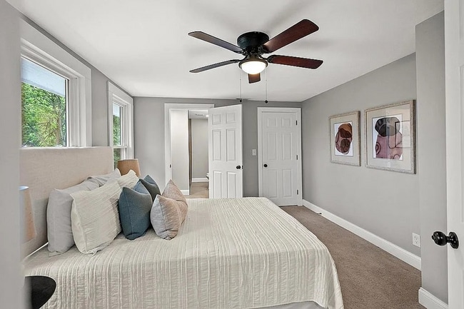 Building Photo - Gorgeous 5 bed 3.5 Bath in Madisonville!!