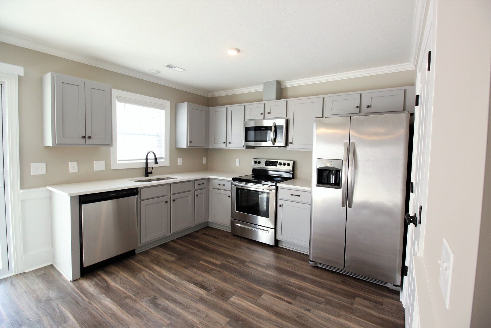 Building Photo - 3329 Briarcliff Dr