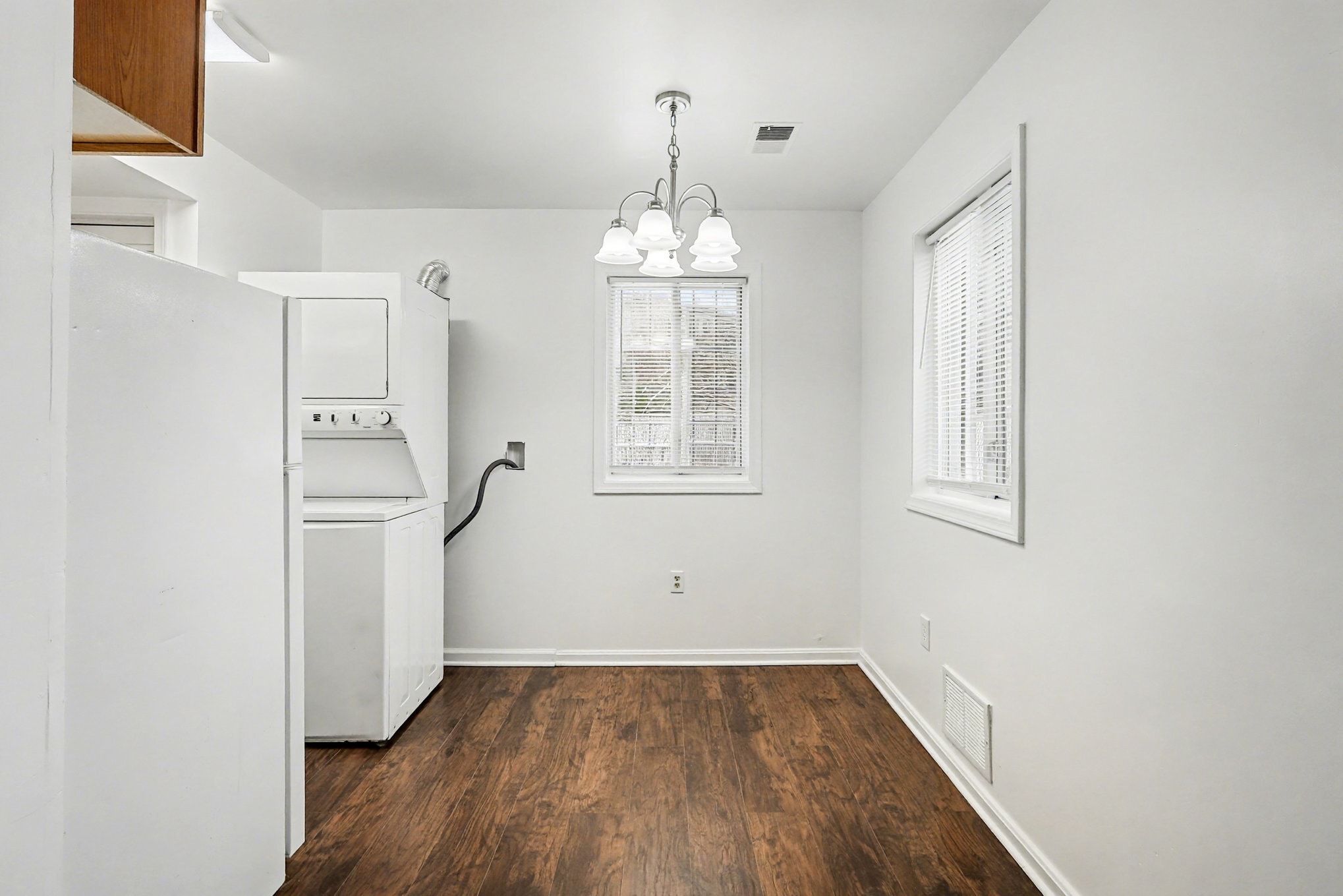 Building Photo - 506 Eastern Ave NE