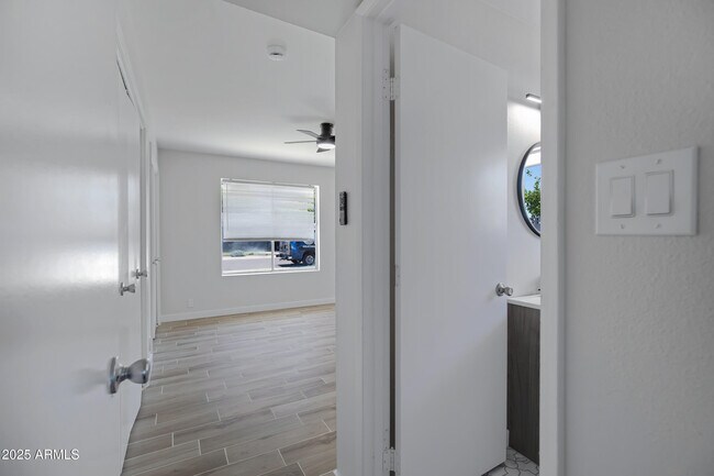 Building Photo - 8426 E Monterey Way