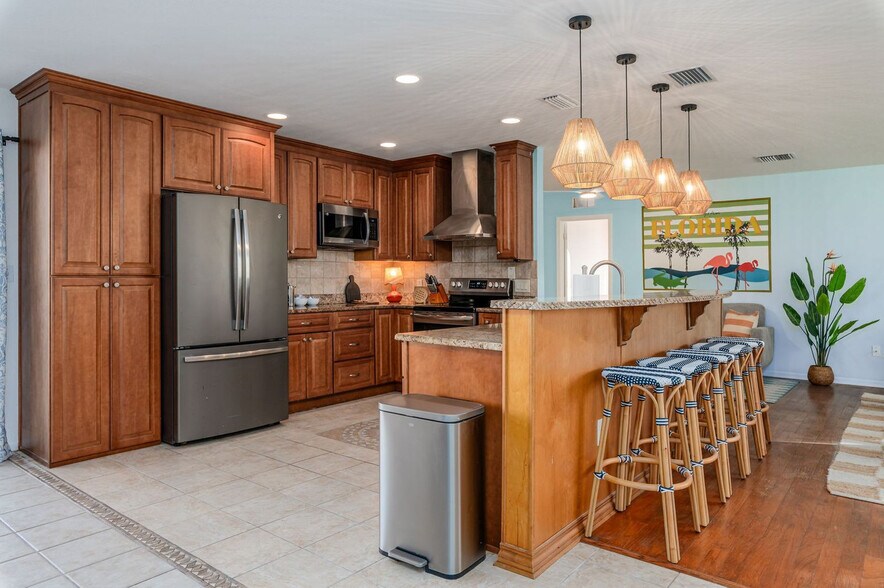 Building Photo - 11176 110th Way N