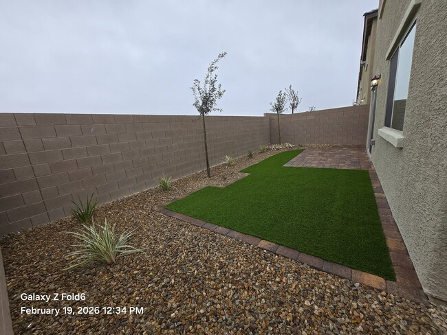 Building Photo - 6020 Swift Lariat St