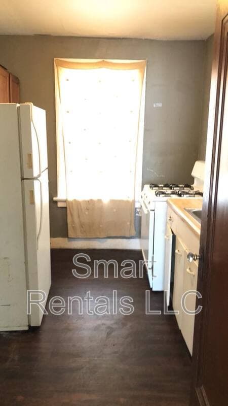Building Photo - 3807 Keokuk St