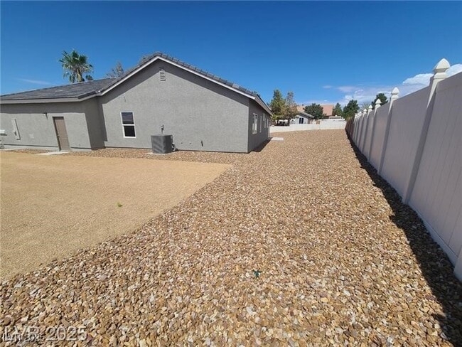 Building Photo - 1931 Rose Ct