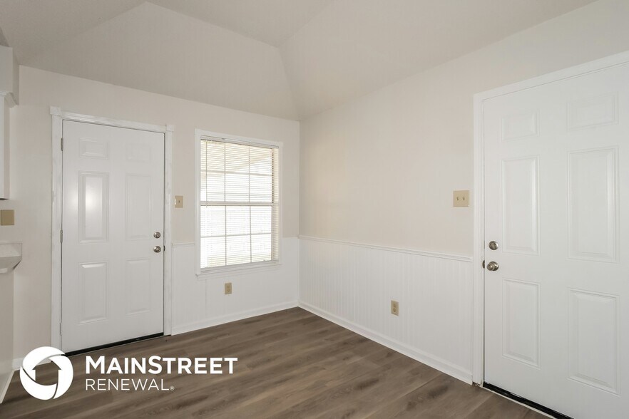 Building Photo - 4680 Tumblebrook Cove