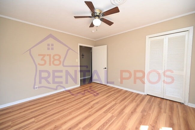 Building Photo - 1707 Lind Dr