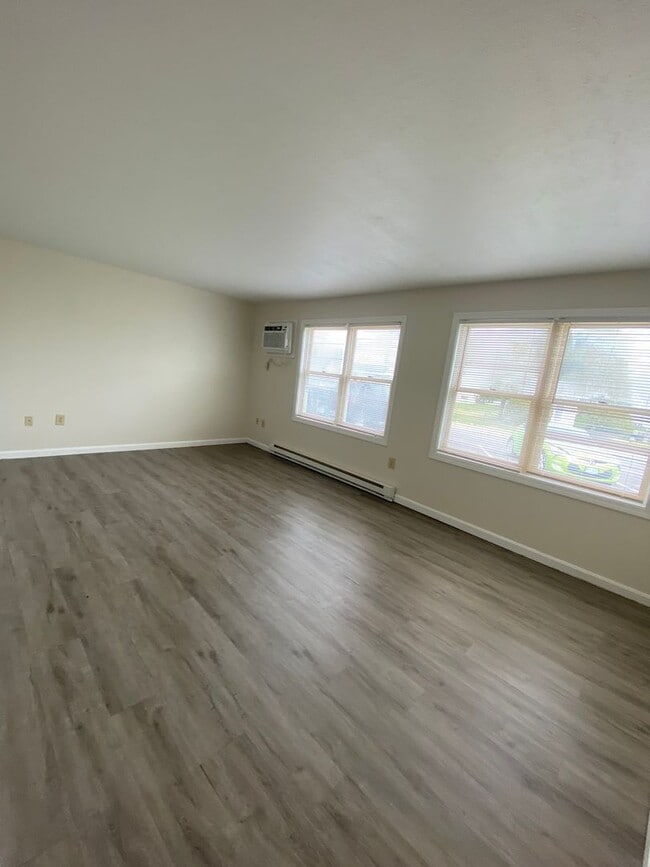 Building Photo - Gonic Estates Apartments
