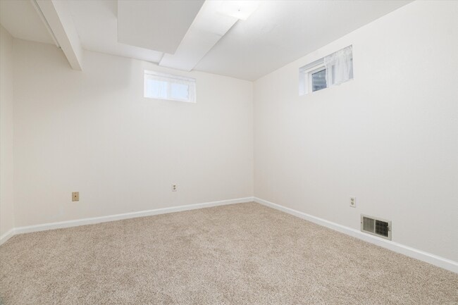 Building Photo - 13123 Spica Dr