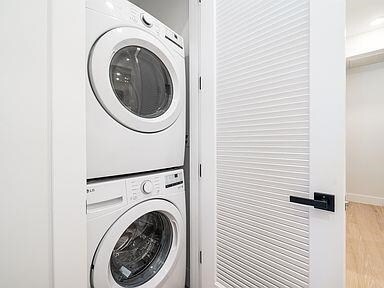 Building Photo - 431 Palisade Ave