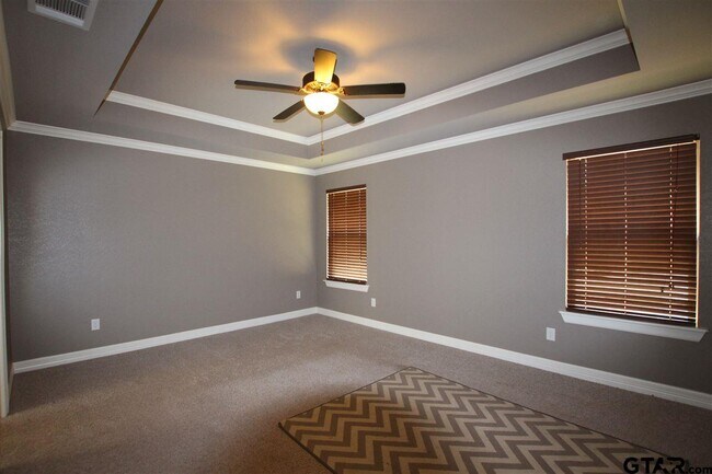Building Photo - 11006 Westhaven Cir