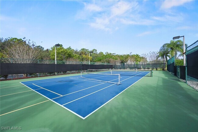 Building Photo - 1820 Florida Club Cir