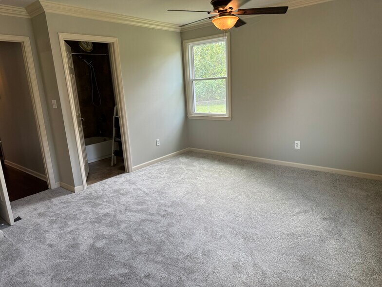 Building Photo - 641 Harpeth Bend Dr