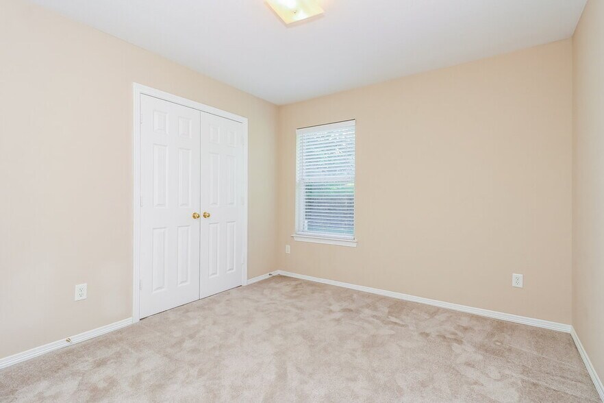 Building Photo - 7732 Stonebank Ct