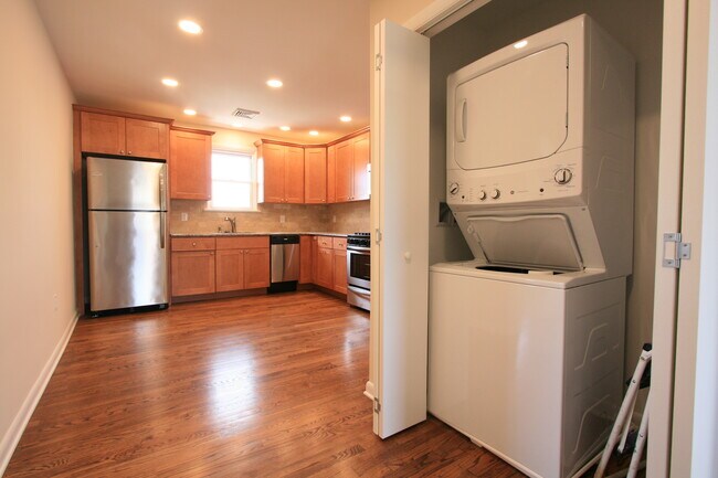 Lots of light--natural and fixtures - 420 W Cypress St