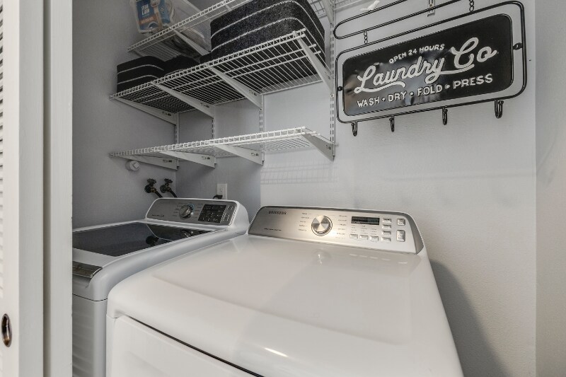 Building Photo - 1200 NE Territorial Rd