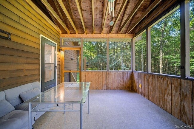 Building Photo - 132 Proctor Rd