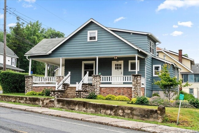 Building Photo - 453 NY-17M