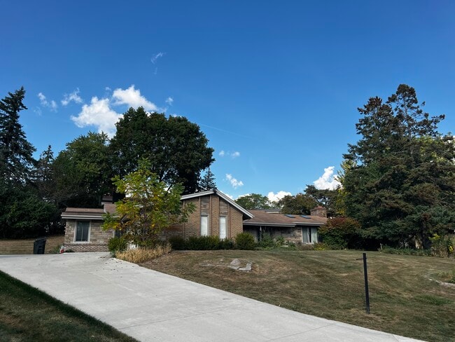 Primary Photo - 4409 Exmoor Cir