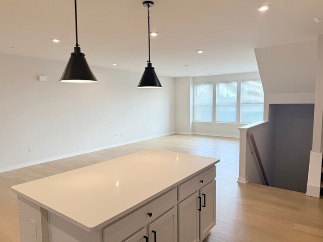 Building Photo - 2435 Ownby Ln