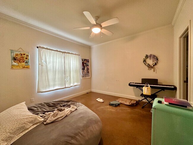 Building Photo - 1801 S 10th St