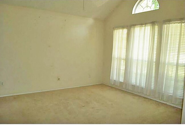 Building Photo - Great 3 Bdrm 2 Bath Home for Lease in Dent...