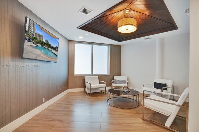 Building Photo - 20281 E Country Club Dr
