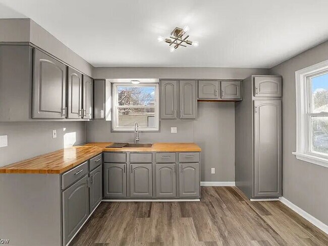 Building Photo - 3617 Ludgate Rd