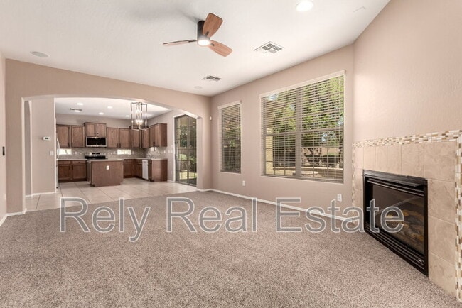 Building Photo - 15204 W Westview Dr