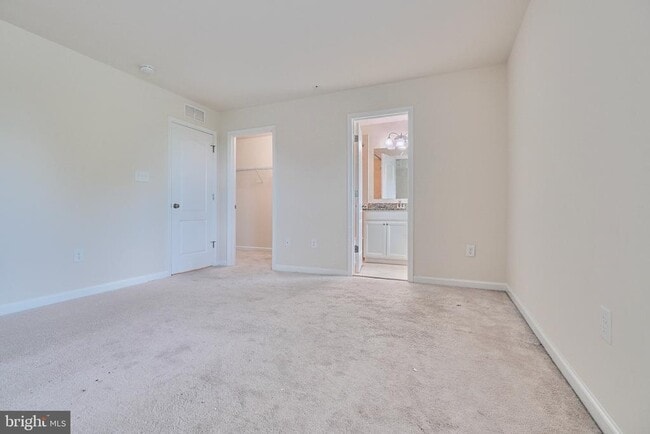 Building Photo - 8016 Blue Stream Dr
