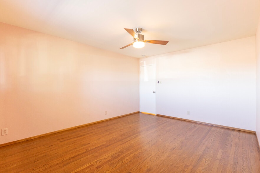 Building Photo - 6900 McQuillan Cir