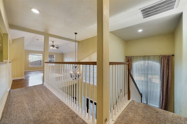 Building Photo - 3403 Hickory Creek Dr