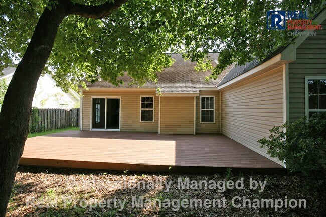 Building Photo - 3BD/2BA home w/vaulted ceilings, fireplace, 2-car garage, deck and fenced backyard